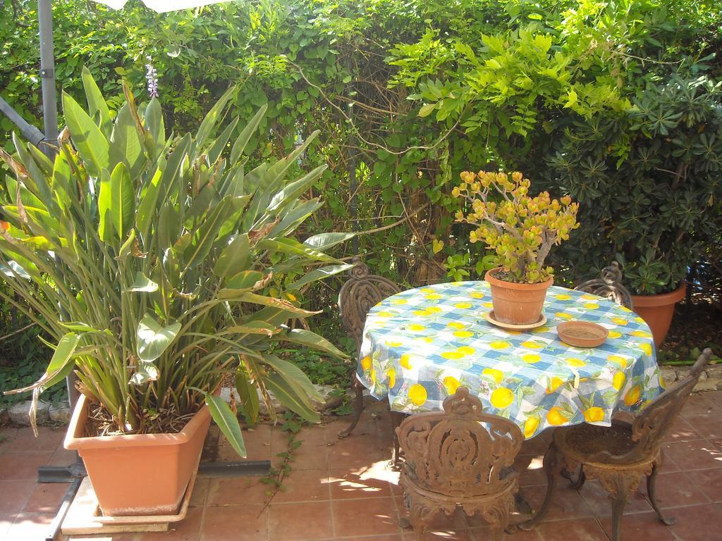 Apartment In A Villa A Mondello Δωμάτιο φωτογραφία