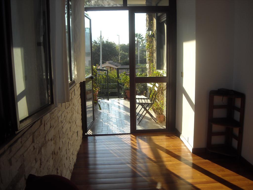 Apartment In A Villa A Mondello Δωμάτιο φωτογραφία